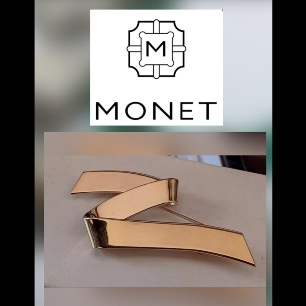 Vintage Monet Zig Zag Golden Brooch EUC